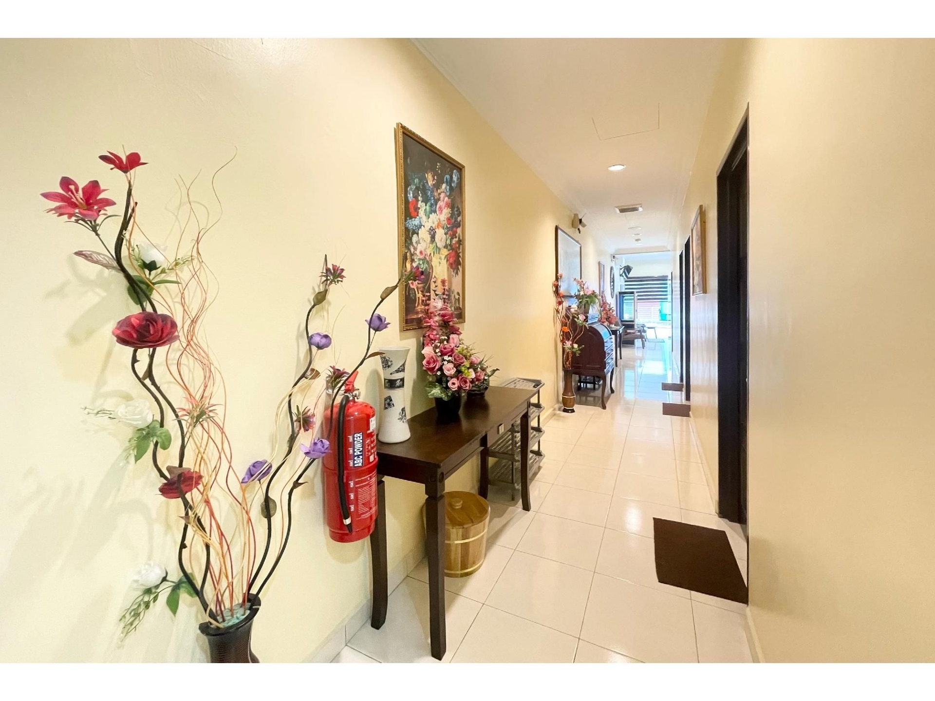 OYO 90369 Safari Hotel Lumut2