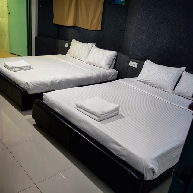 Deluxe Family Room
