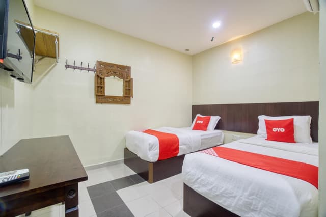 Standard Twin Room