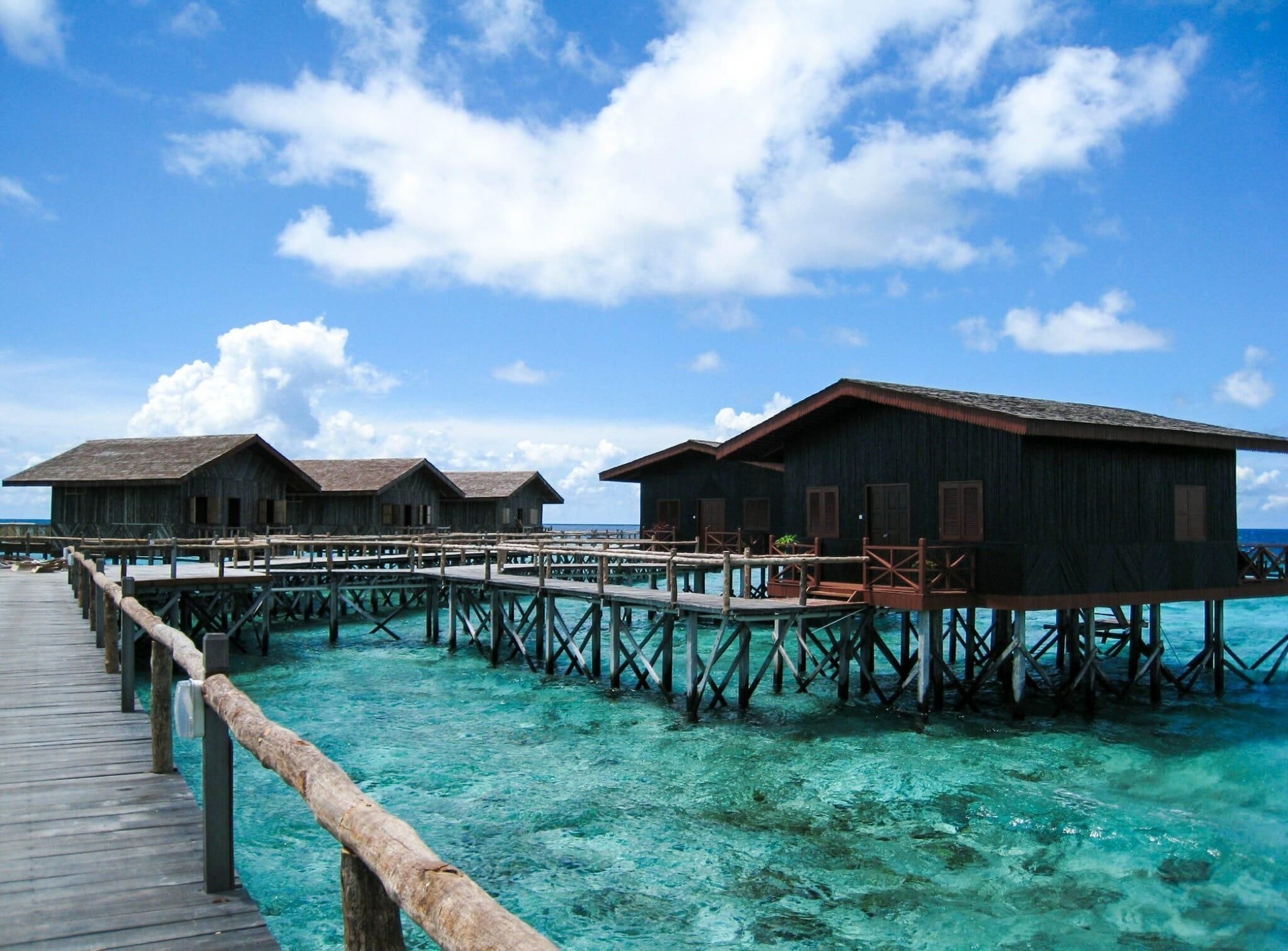 ปอม ปอม ไอส์แลนด์ รีสอร์ต (Pom Pom Island Resort)0