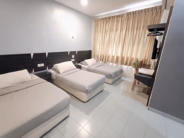 3 Single Beds