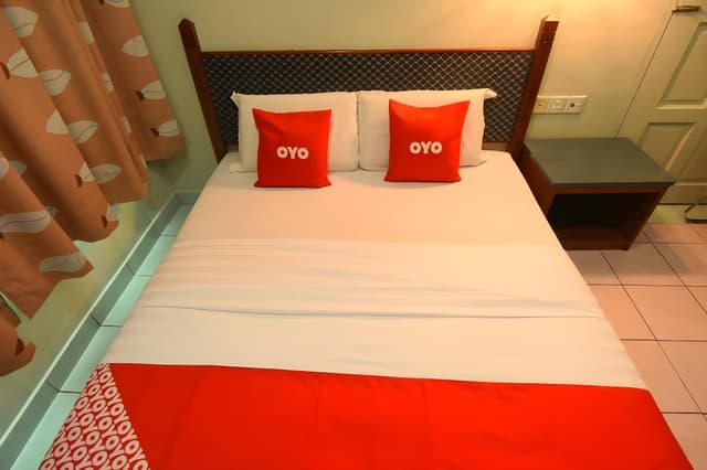 Non Smoking 1 Queen Bed