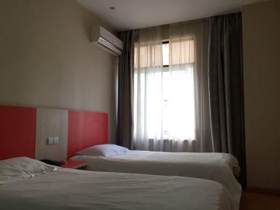 HOM - Twin Bed Room