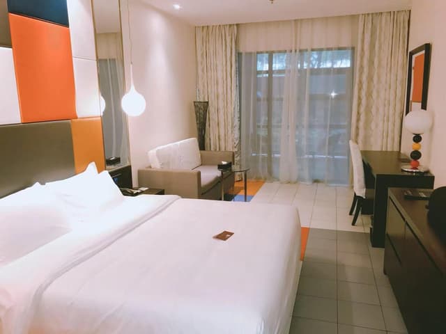 Huazhu - Select Bed Room