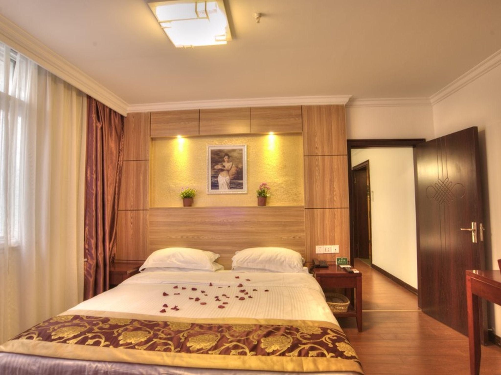 GreenTree Alliance Shanghai ChongMing BaYi Road Walking Street Hotel2