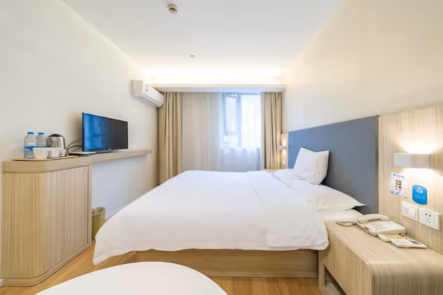 Huazhu - Superior BedRoom