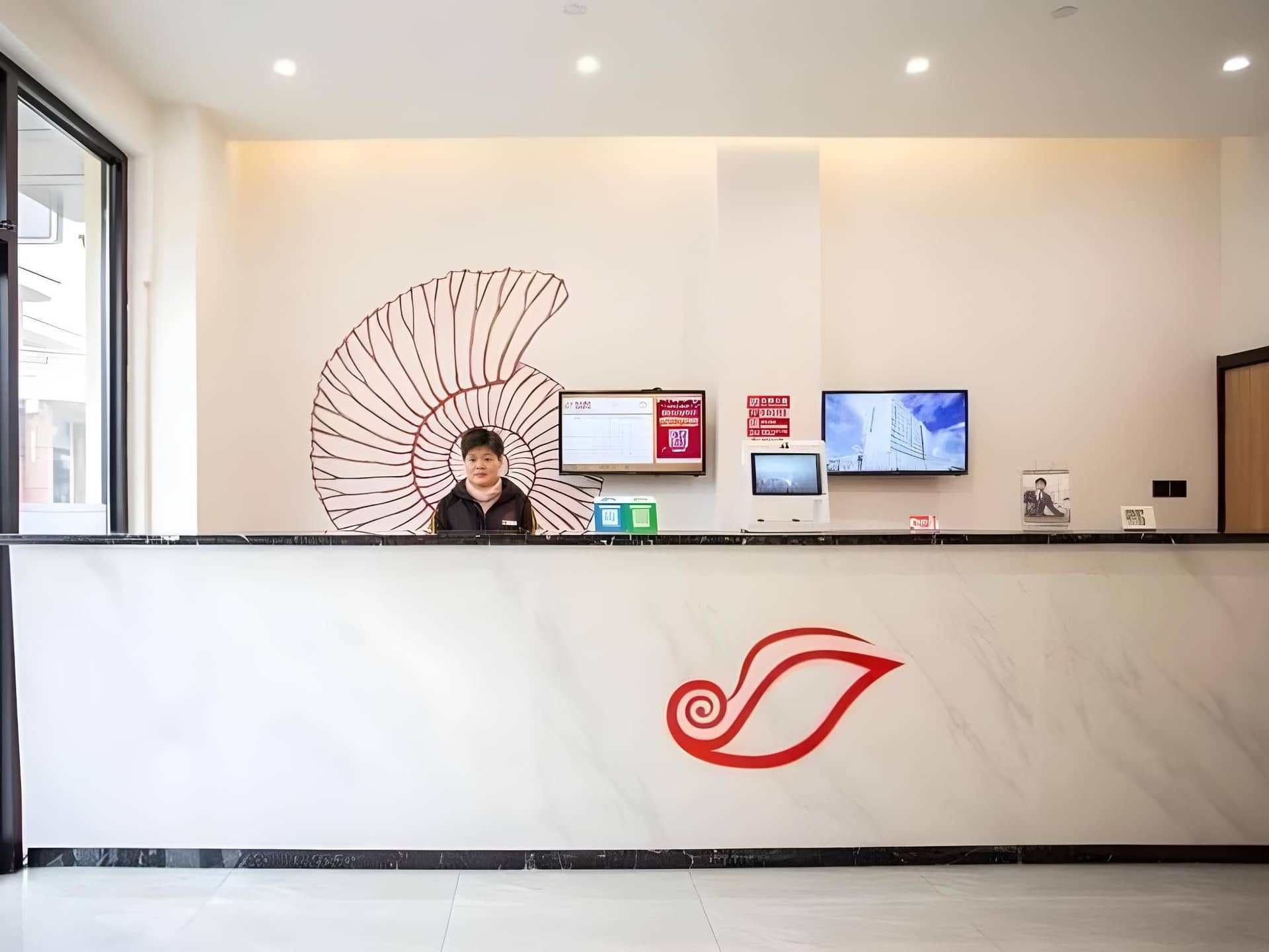 Shell Hotel Shanghai Baoshan Jinqiu Road Shanghai University Metro Station Shell Hotel Shanghai Baoshan Jinqiu Road Shanghai University Metro Station