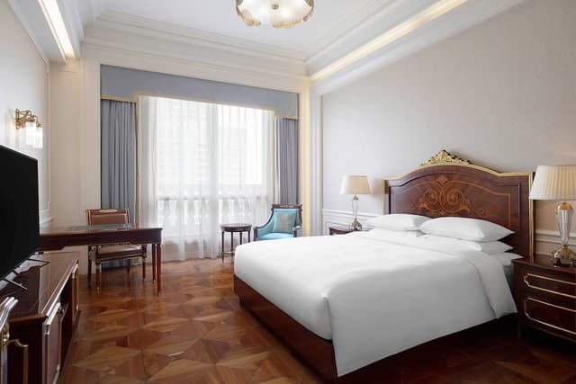 Room, 1 King Bed, City View