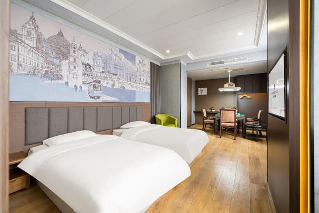 Entertainment Twin Room