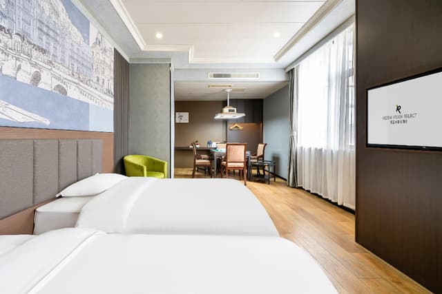 Entertainment Twin Room