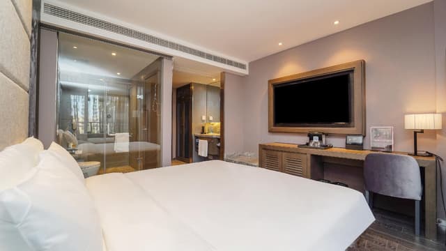 Huazhu - Superior BedRoom