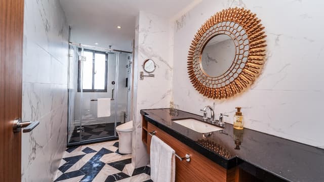 Huazhu - Executive Suite