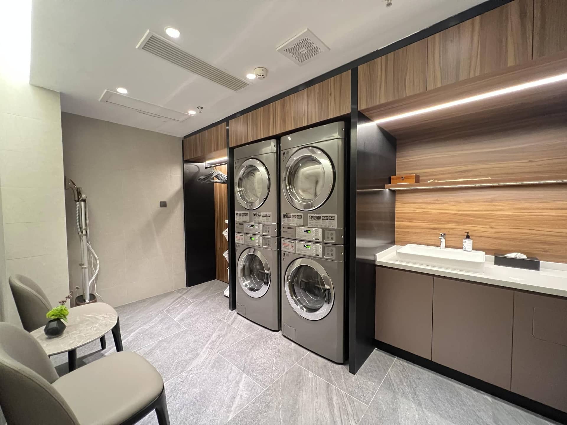 Home Inn Plus Shanghai Lingang Dishui Lake Wanda Home Inn Plus Shanghai Lingang Dishui Lake Wanda