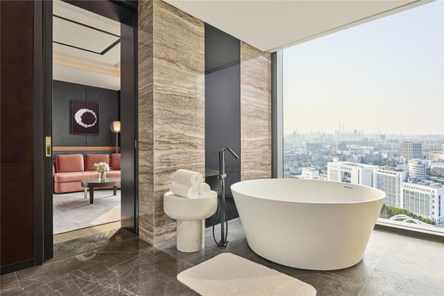 KING PRESIDENTIAL SUITE
