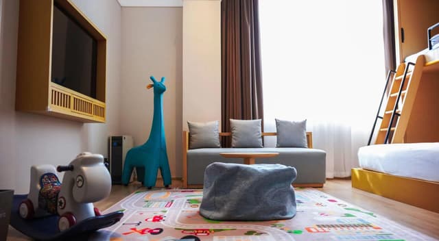 Family Twin Room - Non-Smoking