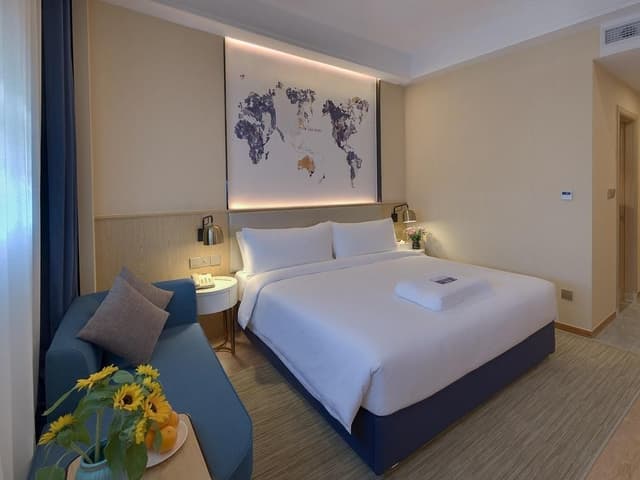 WH -Light Enjoyment Bed Room