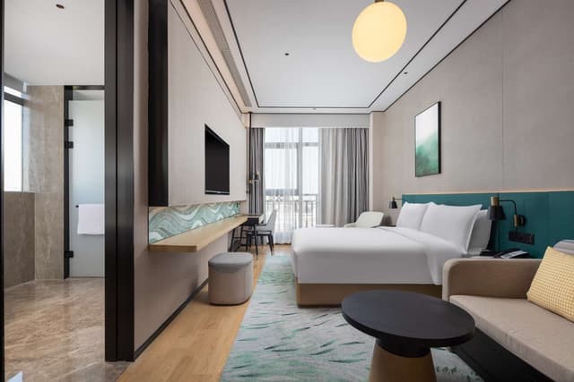 KING DELUXE ROOM