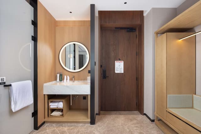 TWIN GUEST ROOM HIGH FLOOR