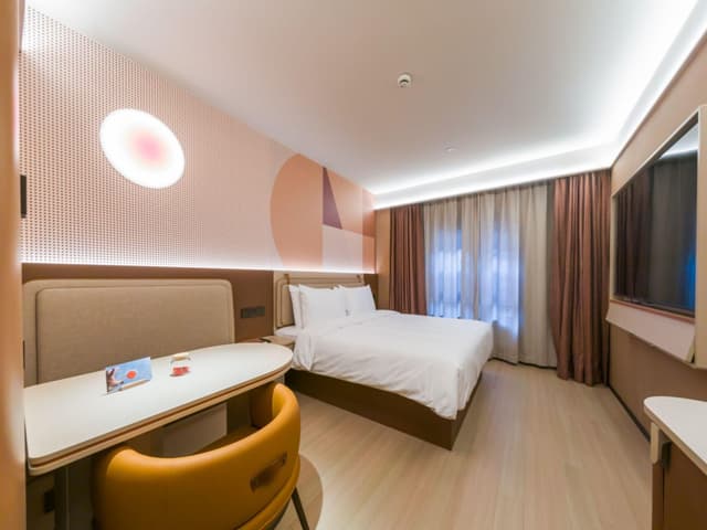 Huazhu - Superior BedRoom