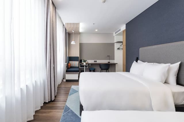 Suite, 1 King Bed