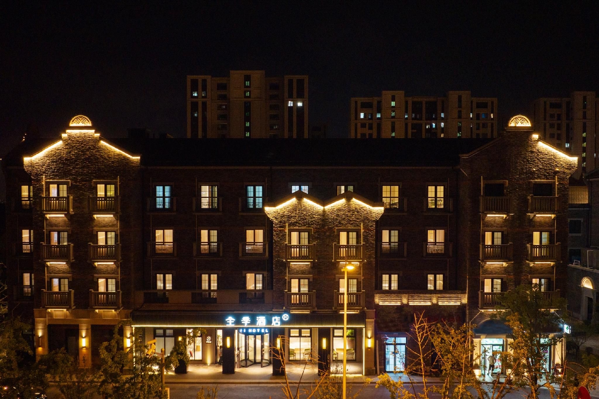Ji Hotel Shanghai International Tourism and Resorts Zone Chongxi Road1
