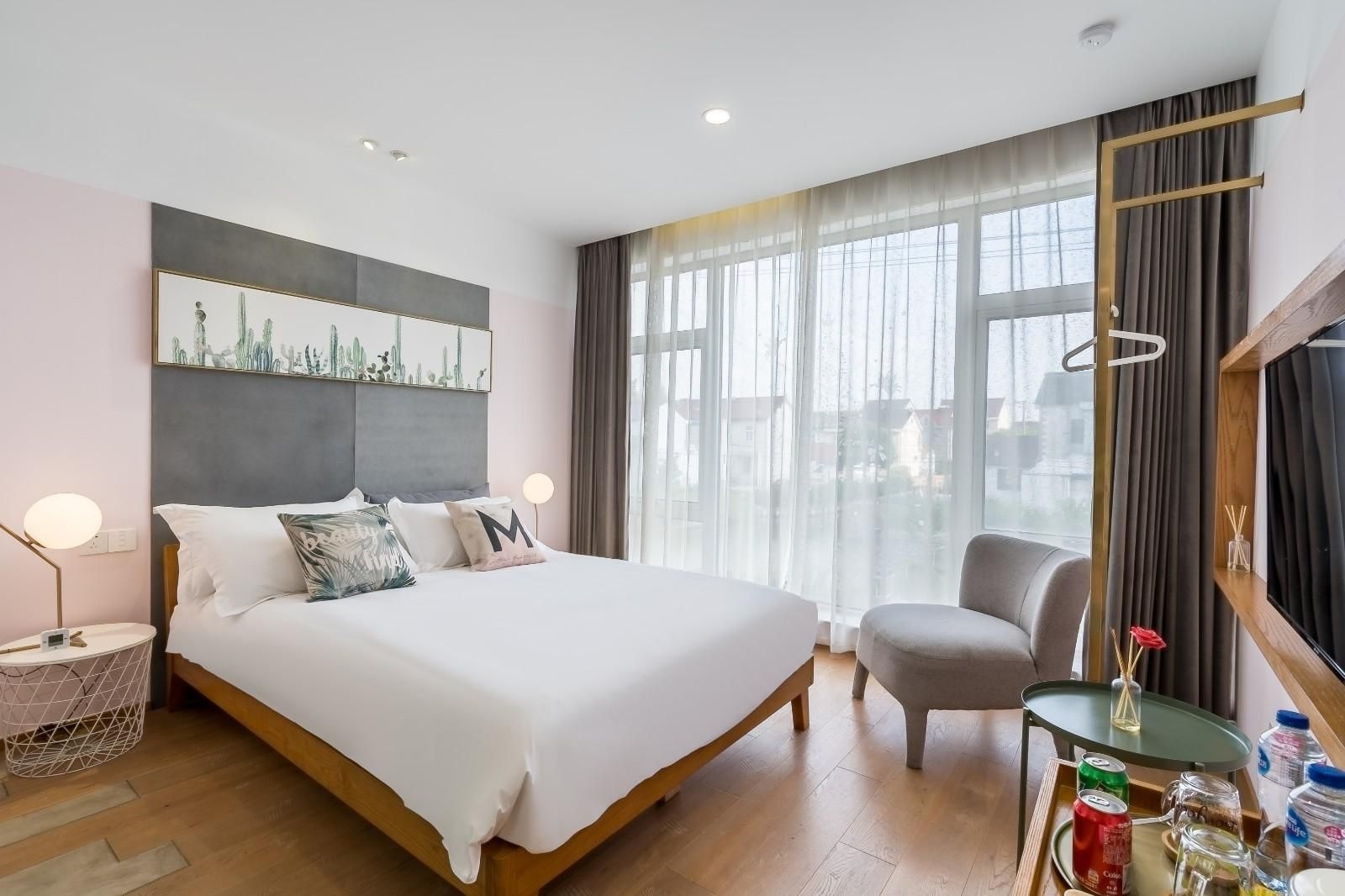 โรงแรมฟลอรัล ไมเช่ (Floral Hotel Maishe)3