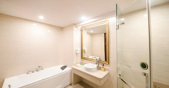 Business Suite Room