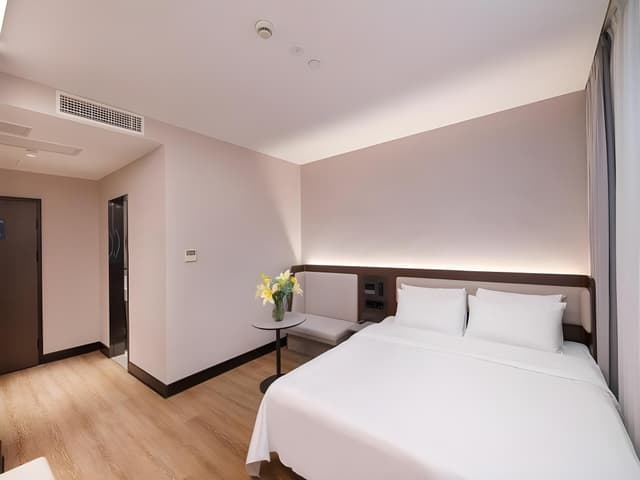 Huazhu - Business Bed Room