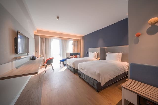 Room (Specialty)