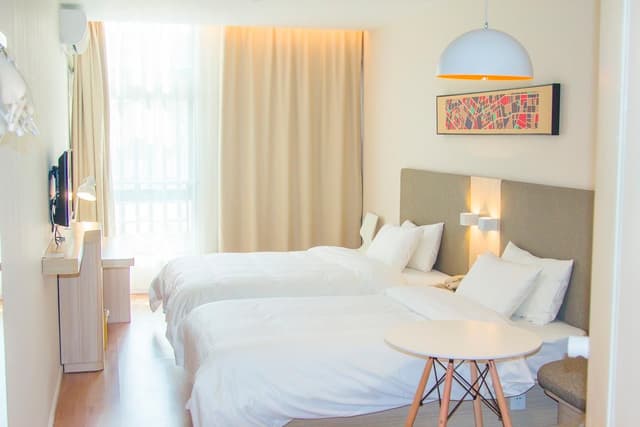 Huazhu - Twin Room