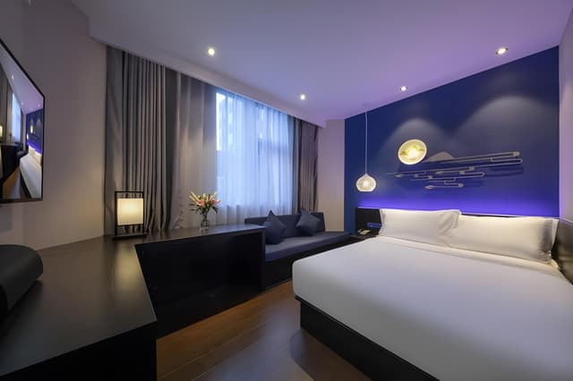Huazhu - Superior BedRoom