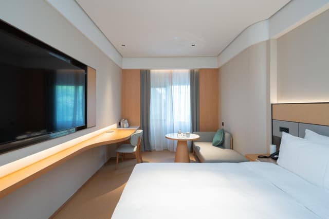 Huazhu - Business Bed Room