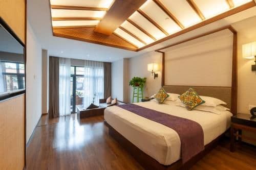 Four Seasons Urban Room