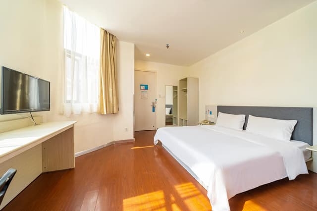 Huazhu - Superior BedRoom