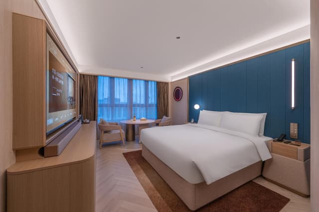 Huazhu - Deluxe Bed Room