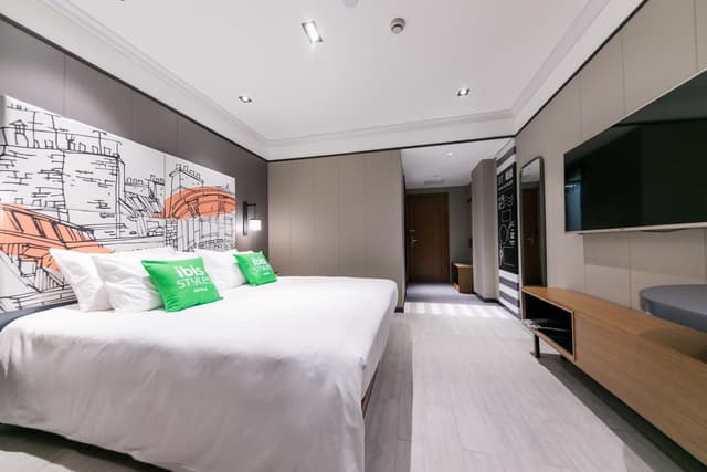 Huazhu - Business Bed Room