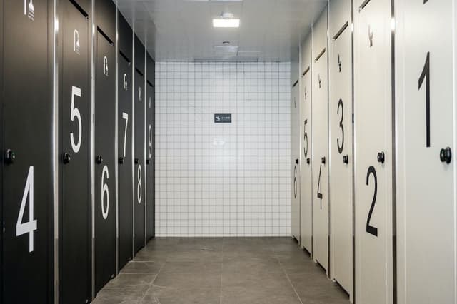 four-person room for men