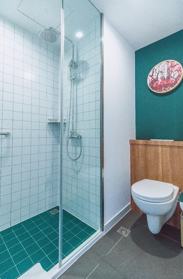 WH - Deluxe Business Suite
