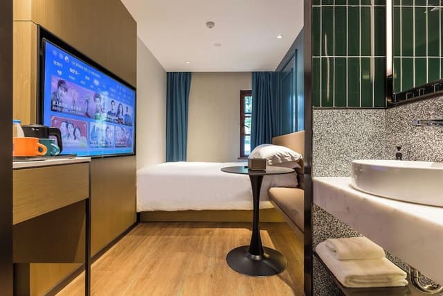 Single Room