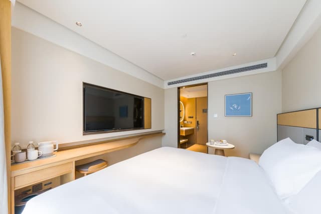 Huazhu - Superior BedRoom