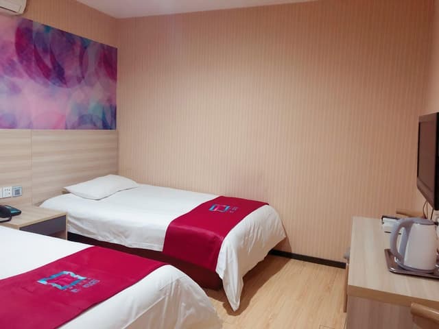 PAI Huixuan Twin Room