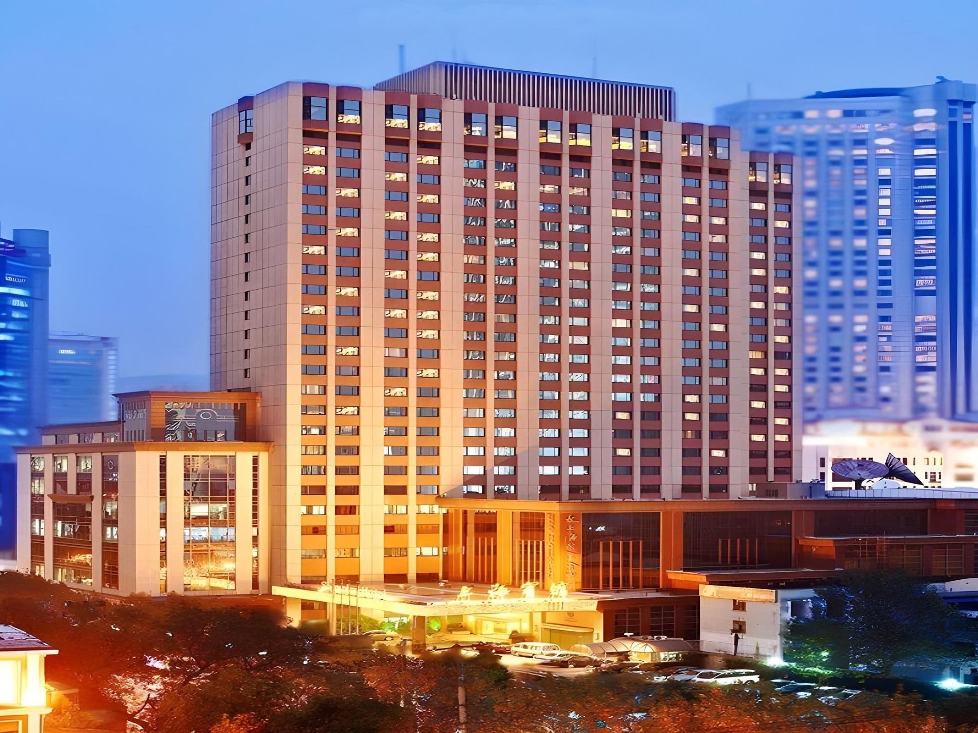 โรงแรมเซี่ยงไฮ้ (Shanghai Hotel)0