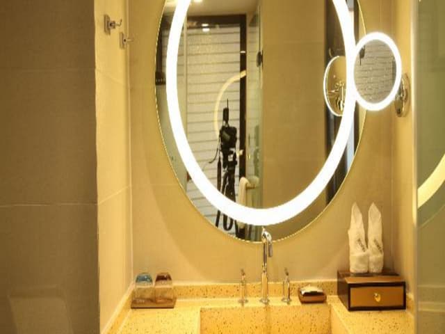 Twin Deluxe Room