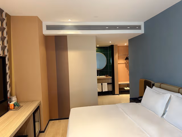 Huazhu - Superior BedRoom