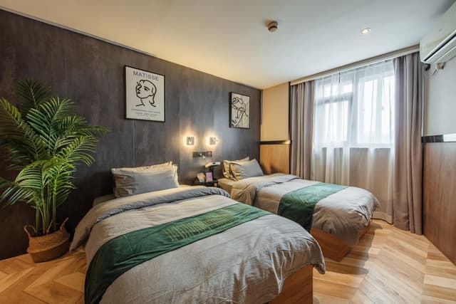 Twin Room