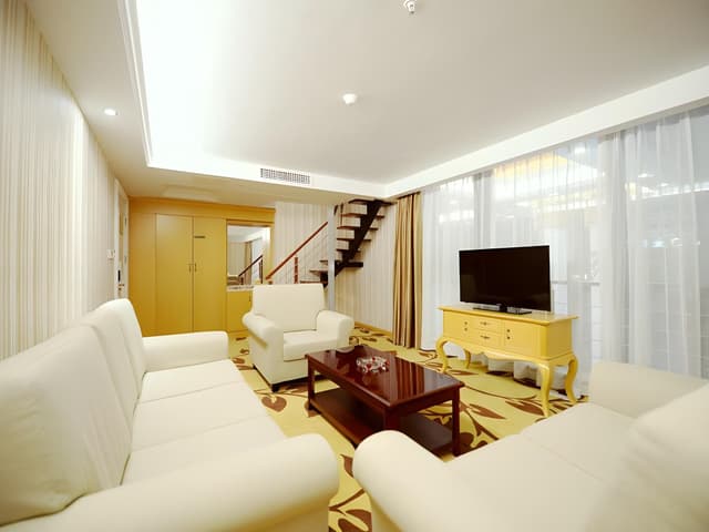 Executive Suite