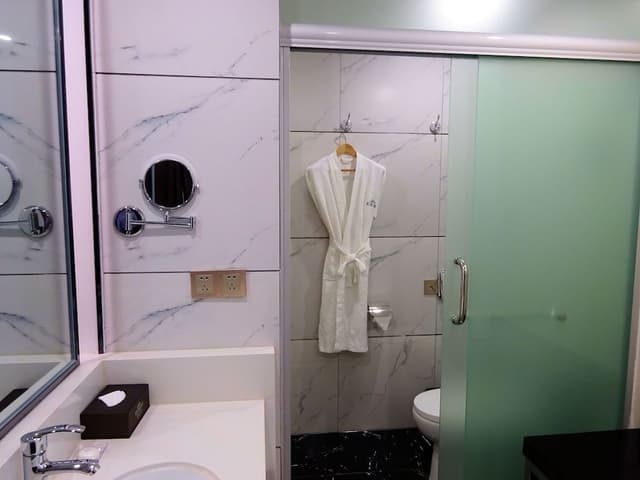 Superior King Room