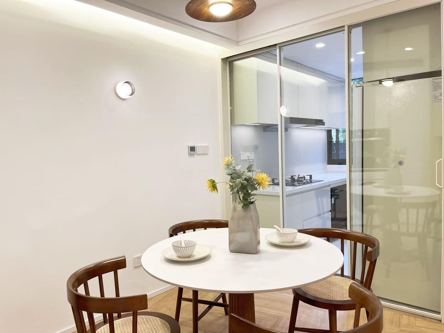 ซันนี่อะโบด ดีลักซ์ 3 ห้องนอน ใกล้ซูเจียฮุย (Sunny Abode. Deluxe three bedroom near Xujiahui)3