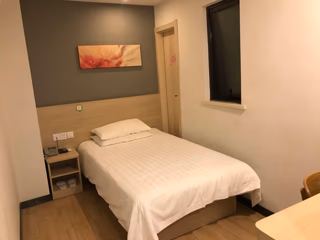 Huazhu - Single Bed Room