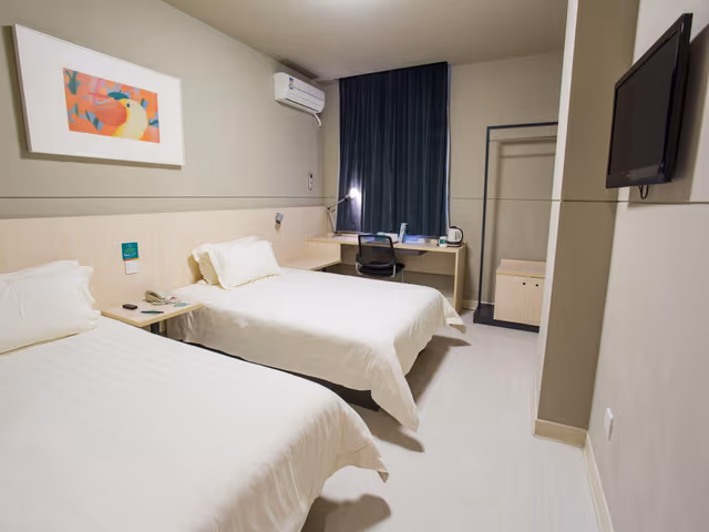 Business Standard Room A